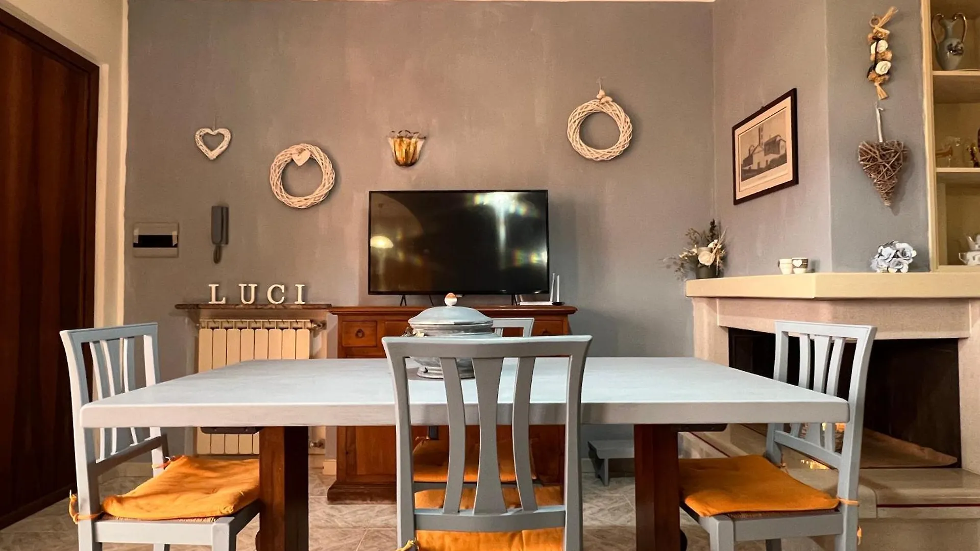 La Casa Di Luci Apartment Rosia