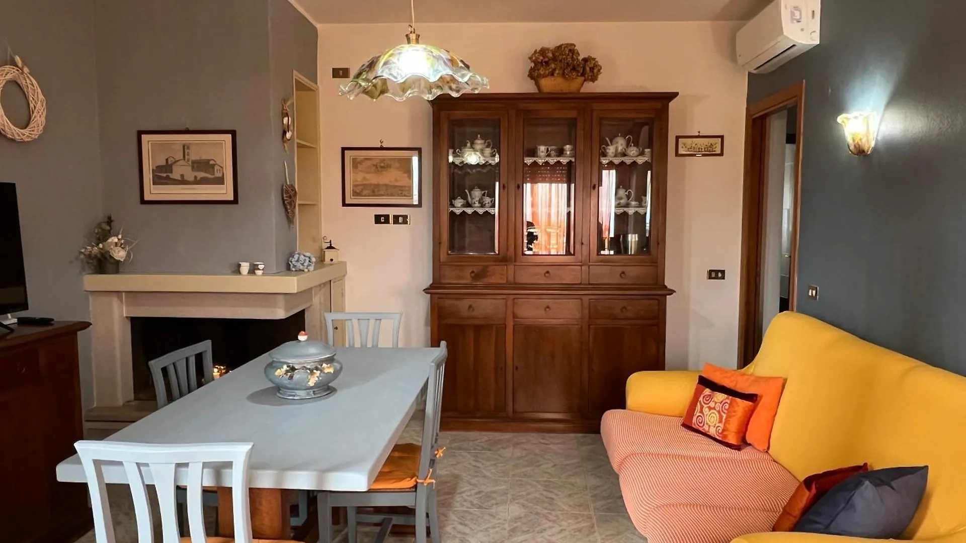 La Casa Di Luci Apartment Rosia